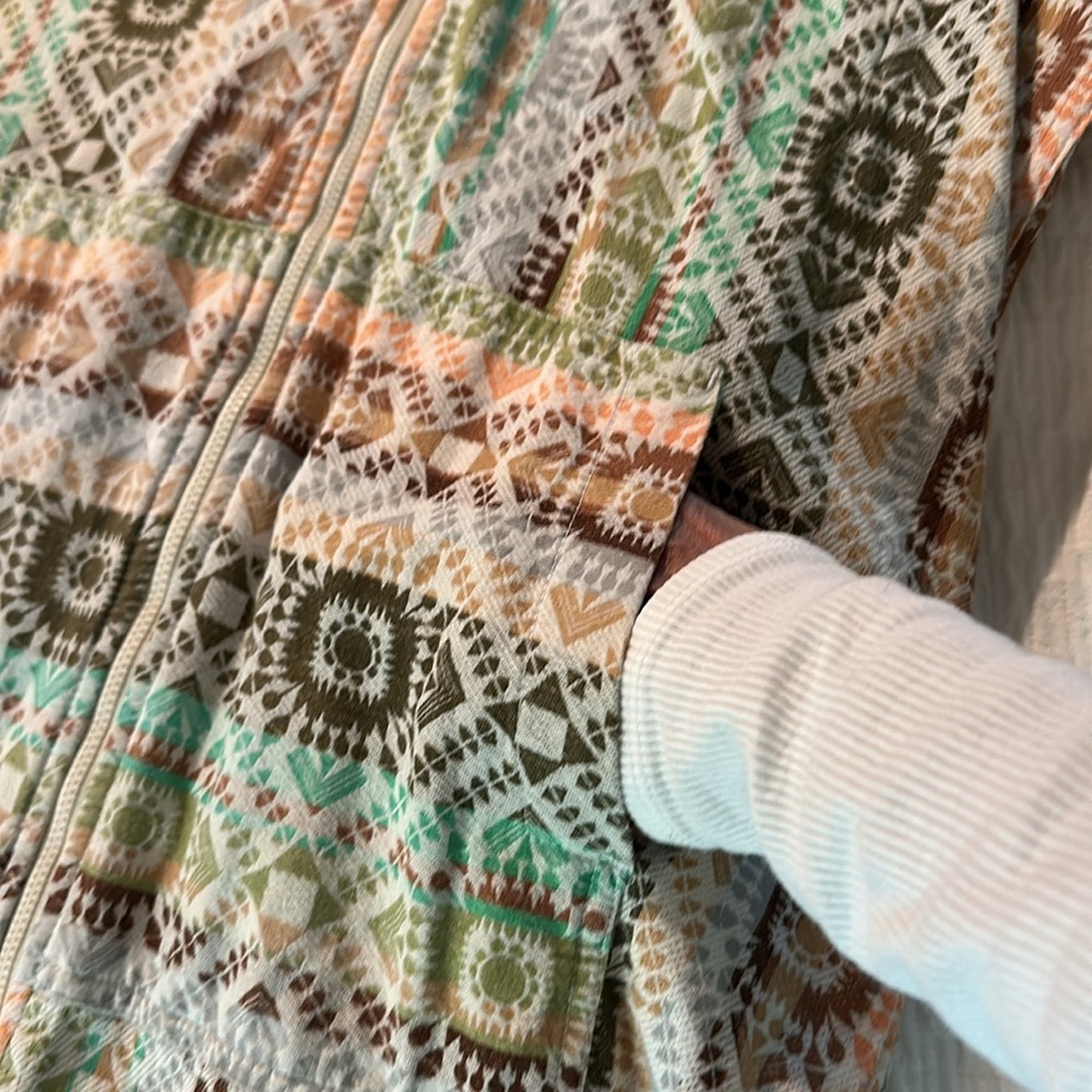 Kavu Wimen’s Shirt Jacket - Picture 4 of 6